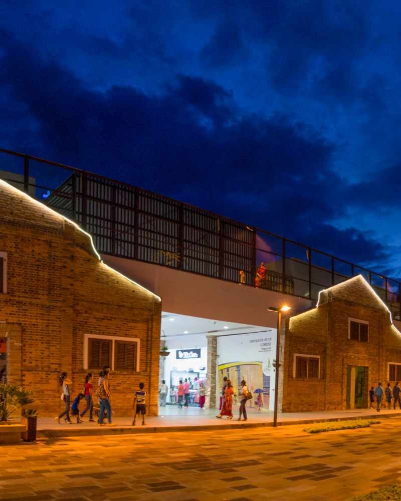 Centro Comercial El Puente
